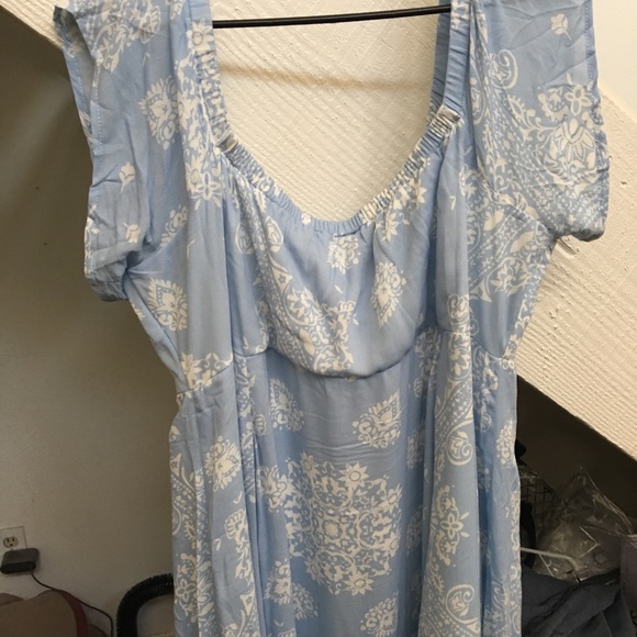 Dress - Picture 3 of 4